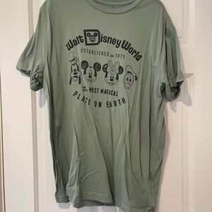 Walt Disney World the Most Magical Place on Earth tee - size XL